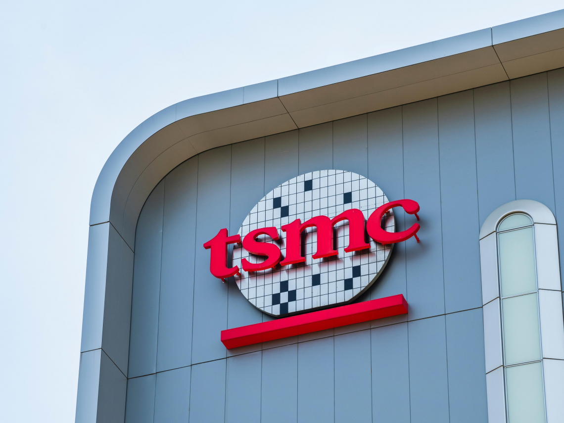 跟著台積電進軍國際！德鑫控股集合18家台灣供應商，一起搶賺全球半導體財